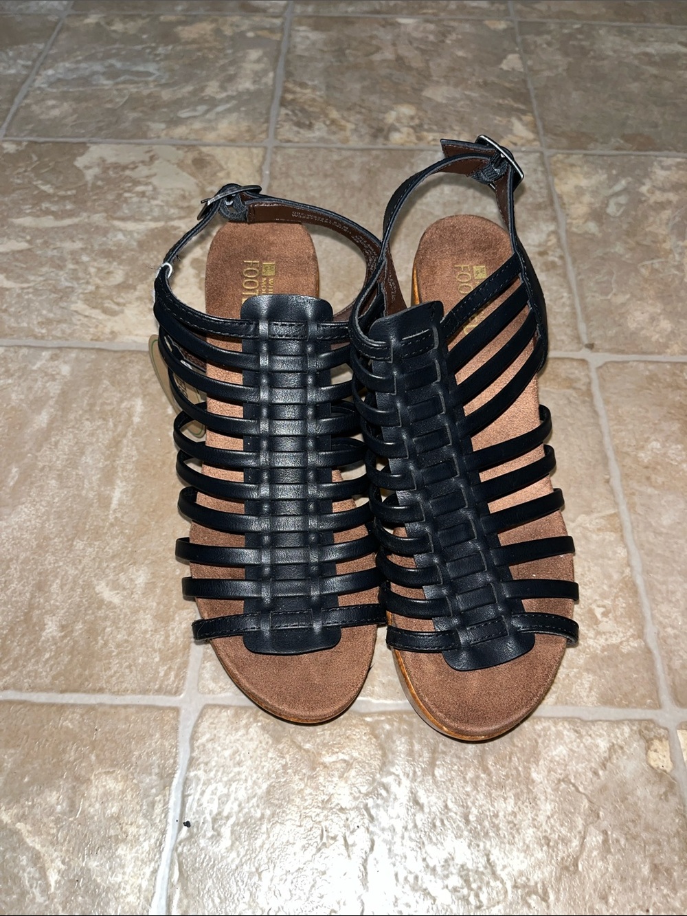 NWT White Mountain Black Strappy Gladiator Heels